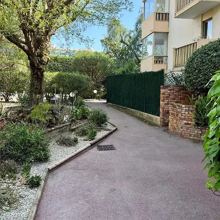 Daire Avec Piscine - St-laurent-du-var Saint-Laurent-du-Var